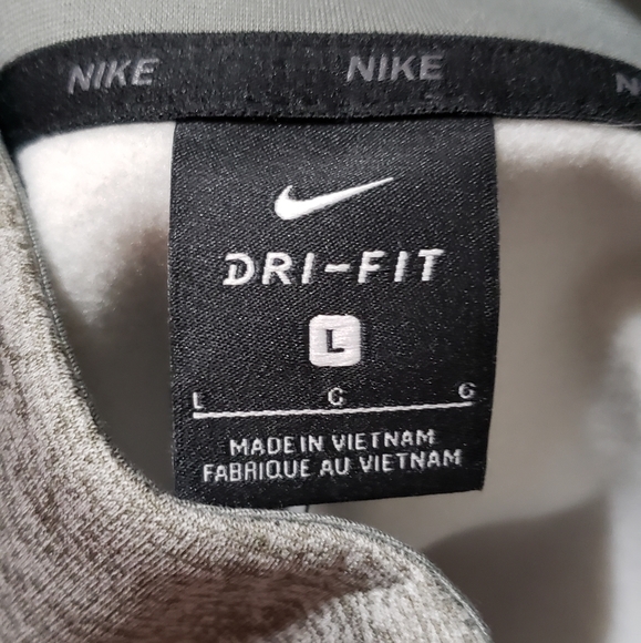 SOLD OUT NIKE THERMA DRI FIT Jacket Sweatshirt - Picture 6 of 6